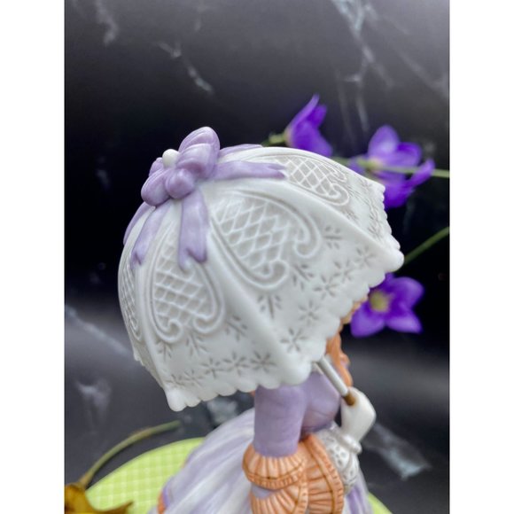 SOLD***Lenox "Springtime Promenade" Figurine, Fine porcelain - Picture 4 of 17